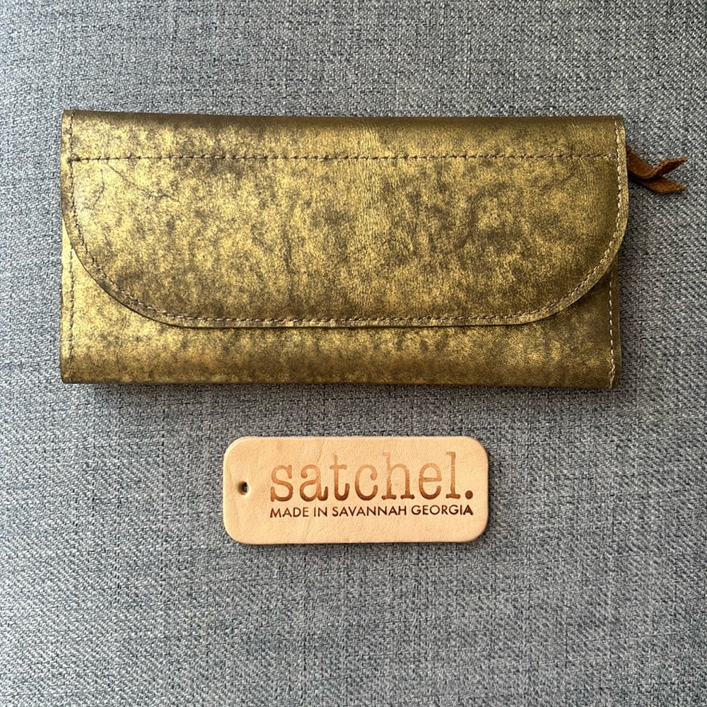 Satchel Gold Wallet